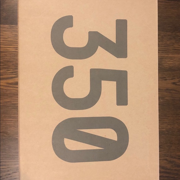 YEEZY Boost 350 V2 - Picture 2 of 7